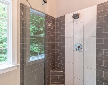 5181 Heather Road Se - Photo Thumbnail 13