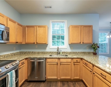 5181 Heather Road Se - Photo Thumbnail 6