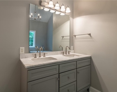 5181 Heather Road Se - Photo Thumbnail 11
