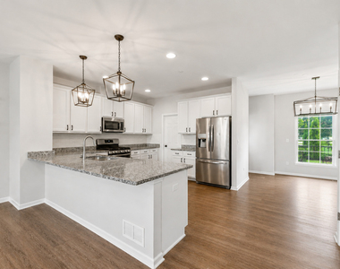2546 Huntleigh Lane - Photo Thumbnail 18