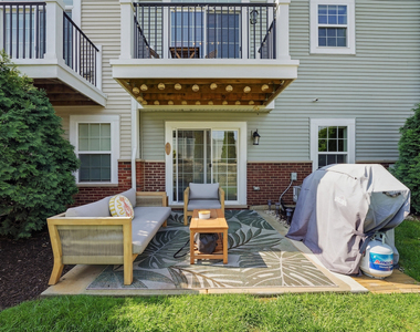 2546 Huntleigh Lane - Photo Thumbnail 14