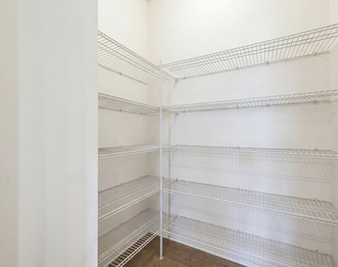 2546 Huntleigh Lane - Photo Thumbnail 3