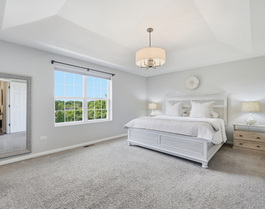 2546 Huntleigh Lane - Photo Thumbnail 5
