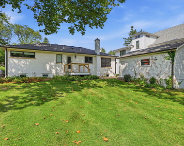 1526 E Forest Avenue - Photo Thumbnail 17