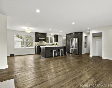 1526 E Forest Avenue - Photo Thumbnail 8