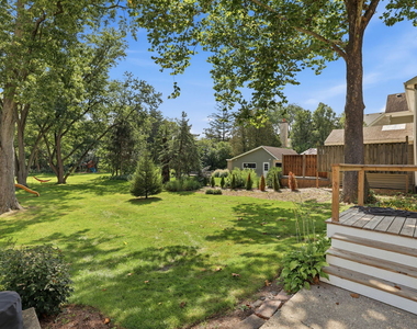 1526 E Forest Avenue - Photo Thumbnail 18