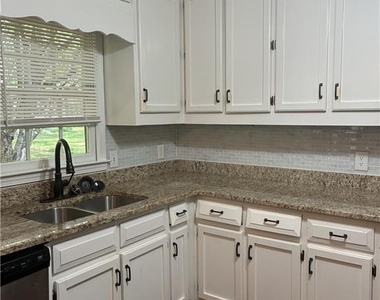 3973 Casey Glen Court - Photo Thumbnail 8
