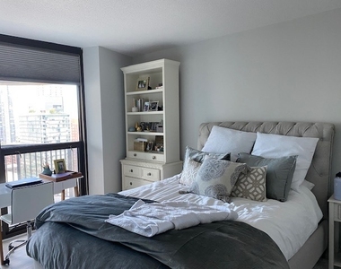 400 N La Salle Street - Photo Thumbnail 9