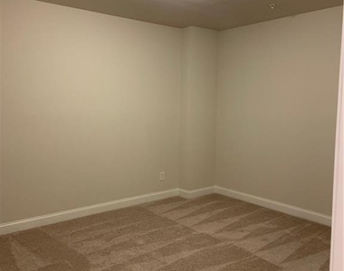 908 Sweetwater Grove - Photo Thumbnail 14