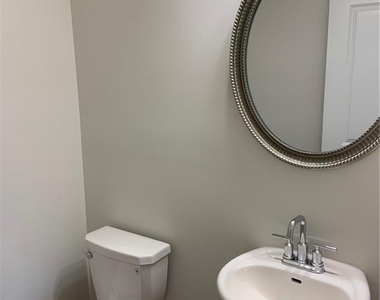 908 Sweetwater Grove - Photo Thumbnail 10