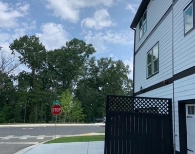 908 Sweetwater Grove - Photo Thumbnail 27