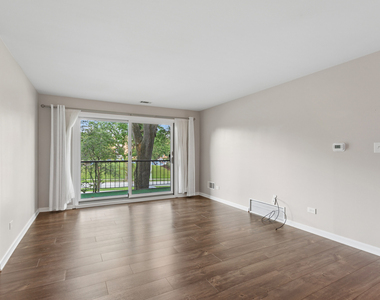 7510 Farmingdale Drive - Photo Thumbnail 5