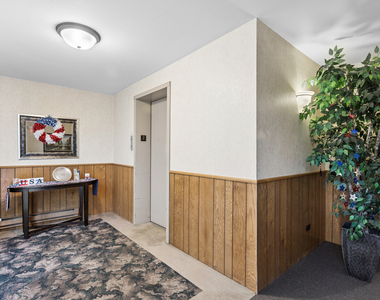 7510 Farmingdale Drive - Photo Thumbnail 21