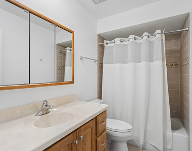 7510 Farmingdale Drive - Photo Thumbnail 13