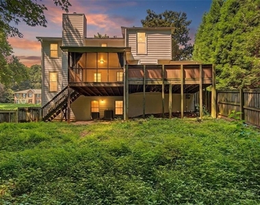 3947 Camrose Place - Photo Thumbnail 69