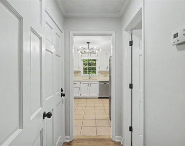 3947 Camrose Place - Photo Thumbnail 45