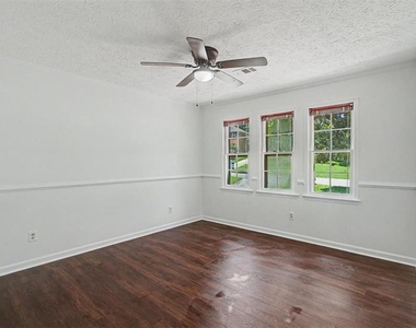 3947 Camrose Place - Photo Thumbnail 55