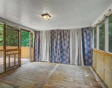 3947 Camrose Place - Photo Thumbnail 63