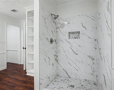3947 Camrose Place - Photo Thumbnail 19