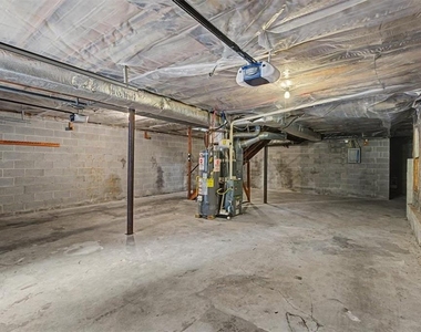 3947 Camrose Place - Photo Thumbnail 59