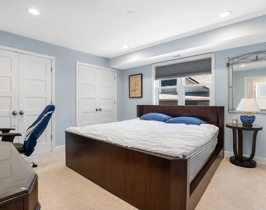 3755 N Kostner Avenue - Photo Thumbnail 16