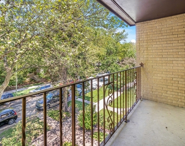 3755 N Kostner Avenue - Photo Thumbnail 2