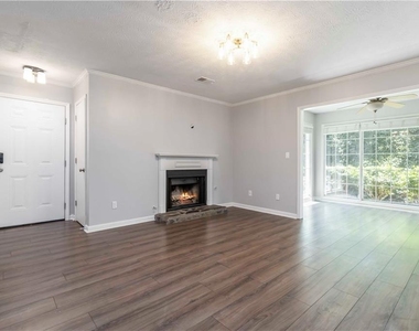 1901 Countryside Place Se - Photo Thumbnail 5