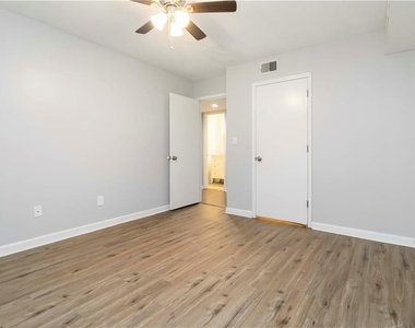 1901 Countryside Place Se - Photo Thumbnail 15