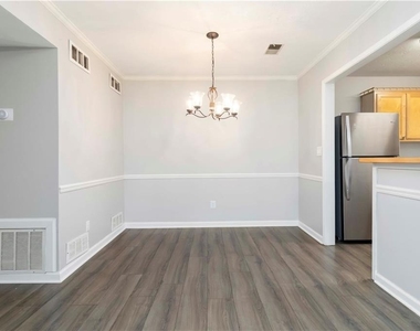 1901 Countryside Place Se - Photo Thumbnail 7