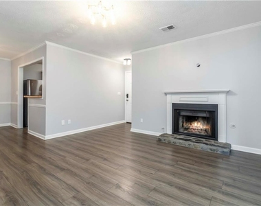 1901 Countryside Place Se - Photo Thumbnail 4