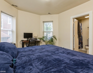 6423 N Greenview Avenue - Photo Thumbnail 7