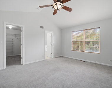 611 Lakeridge Court - Photo Thumbnail 12