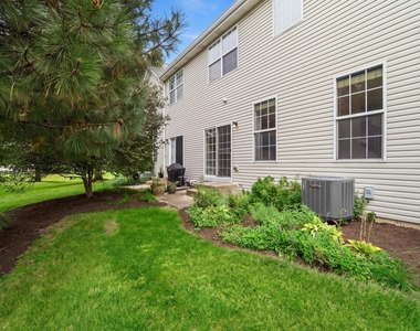 611 Lakeridge Court - Photo Thumbnail 21