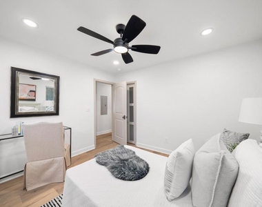 2028 Hilburn Drive Se - Photo Thumbnail 20