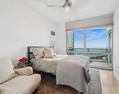 1201 S Prairie Avenue - Photo Thumbnail 7