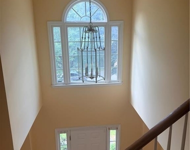 3464 Fox Hollow Drive - Photo Thumbnail 5