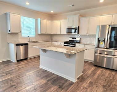 40 Bishop Creek - Photo Thumbnail 1