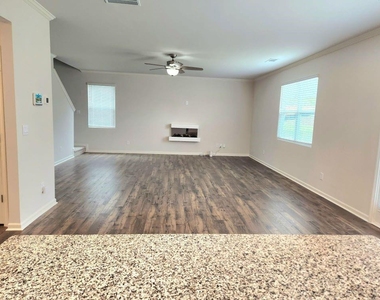 40 Bishop Creek - Photo Thumbnail 2