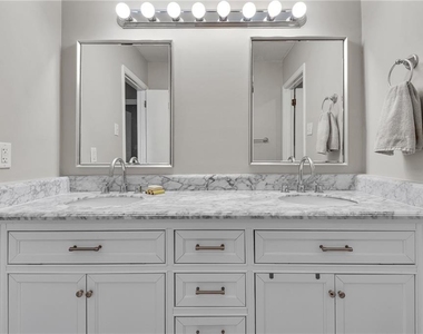 6520 Roswell Road - Photo Thumbnail 20