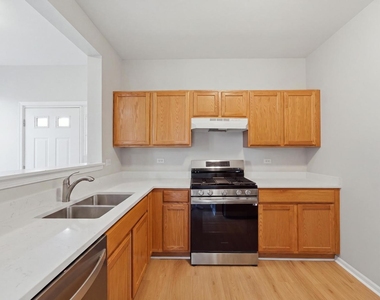 3133 Falling Waters Lane - Photo Thumbnail 12