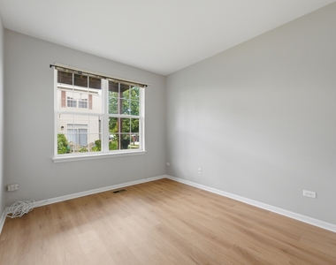 3133 Falling Waters Lane - Photo Thumbnail 19
