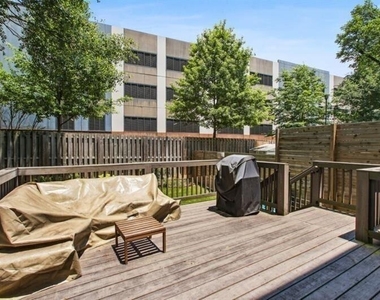 129 Holiday Avenue - Photo Thumbnail 20