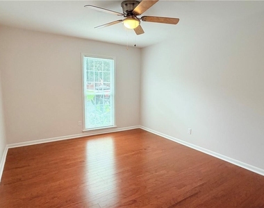 1166 Sw Booth Road Sw - Photo Thumbnail 8