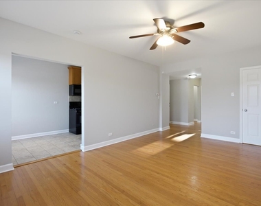 414 W Walnut Street - Photo Thumbnail 4