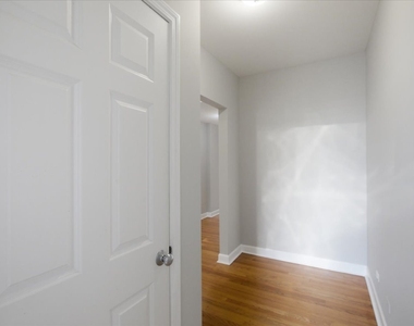 414 W Walnut Street - Photo Thumbnail 9