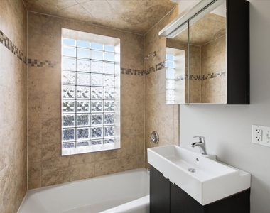 414 W Walnut Street - Photo Thumbnail 8