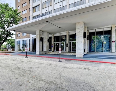 215 Piedmont Avenue Ne - Photo Thumbnail 4