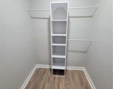 1710 Mcdowell Court - Photo Thumbnail 6