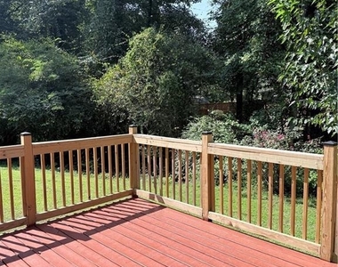 2825 Calico Court Ne - Photo Thumbnail 17