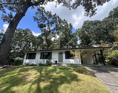 2498 Lakewood Drive Nw - Photo Thumbnail 1